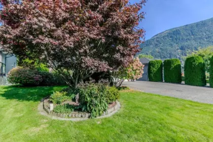 223 Balsam Avenue, Harrison Hot Springs, BC, Harrison Hot Springs — Single Family Residence for sale