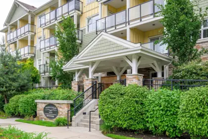 201 5020 221a Street, Langley, BC, Langley — Apartment/Condo for sale
