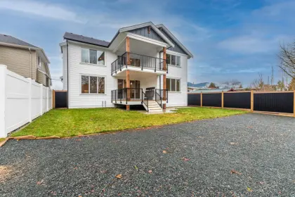 10094 Dublin Drive, Chilliwack, BC, Chilliwack — Single Family Residence for sale