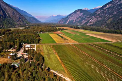 9310 Upper Lillooet River Fsr, Pemberton, BC, Pemberton — Single Family Residence for sale