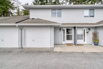 7 5706 Ebbtide Street, Sechelt, BC, Sechelt — Townhouse for sale