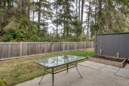 7 5706 Ebbtide Street, Sechelt, BC, Sechelt — Townhouse for sale