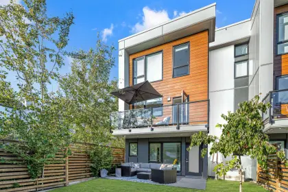 39 3597 Malsum Drive, North Vancouver, BC, North vancouver — Townhouse for sale