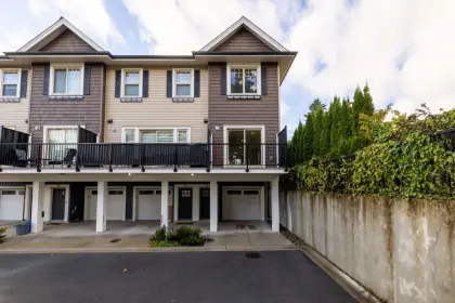 9 1950 Salton Road, Abbotsford, BC, Abbotsford — Townhouse for sale