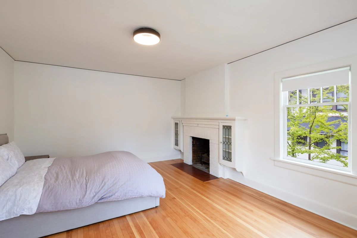 Basement Recreation Room Photo of 1121 W 16th Avenue, Vancouver, BC