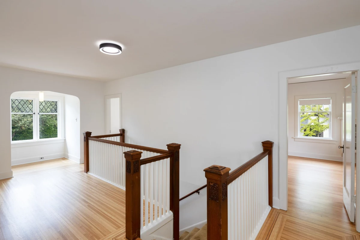 Breakfast Nook Photo of 1121 W 16th Avenue, Vancouver, BC