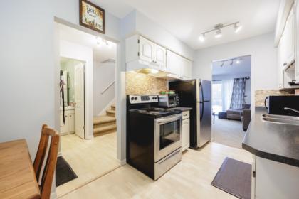 5123 203 Street, Langley, BC, Langley — Townhouse for sale