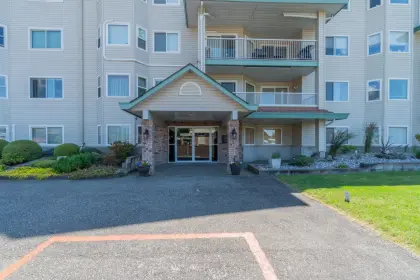 403 46966 Yale Road, Chilliwack, BC, Chilliwack — Apartment/Condo for sale