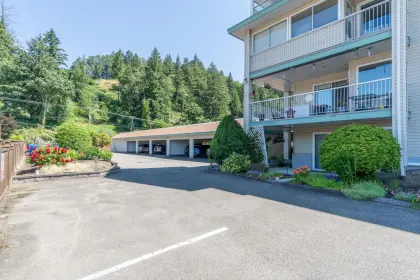 403 46966 Yale Road, Chilliwack, BC, Chilliwack — Apartment/Condo for sale