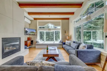 3 2500 Taluswood Place, Whistler, BC, Whistler — Half Duplex for sale