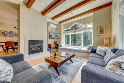 3 2500 Taluswood Place, Whistler, BC, Whistler — Half Duplex for sale