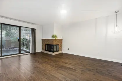11 3350 Rosemont Drive, Vancouver, BC, Vancouver — Townhouse for sale