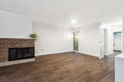 11 3350 Rosemont Drive, Vancouver, BC, Vancouver — Townhouse for sale