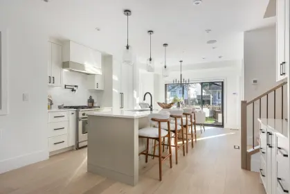 1075 E 22nd Avenue, Vancouver, BC, Vancouver — Half Duplex for sale