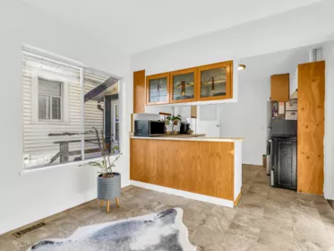 Breakfast Nook Photo of 16 N Kaslo Street, Vancouver, BC