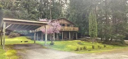 345 Wood Dale Drive, Mayne Island, BC, Mayne island — Single Family Residence for sale