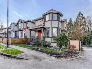 24364 101a Avenue, Maple Ridge, BC, Maple Ridge — Single Family Residence for sale