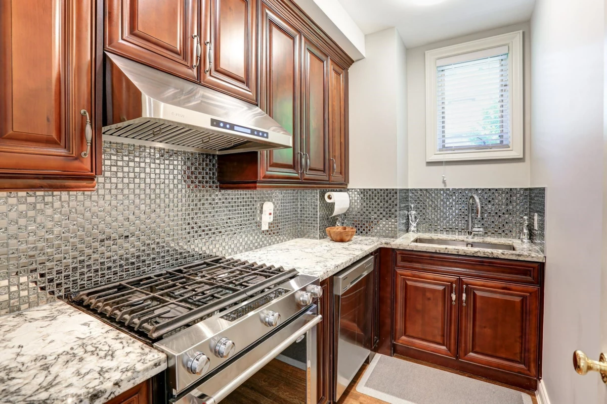 Kitchen Island Photo of 4538 Angus Drive, Vancouver, BC