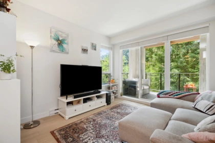 305 3399 Noel Drive, Burnaby, BC, Burnaby — Apartment/Condo for sale