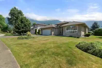 10383 Royalwood Boulevard, Rosedale, BC, Rosedale — Single Family Residence for sale