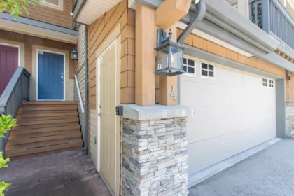 4 1024 Glacier View Drive, Squamish, BC, Squamish — Townhouse for sale