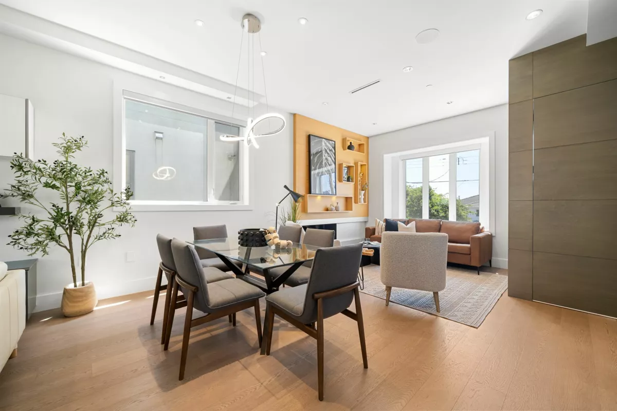 Family Room Photo of 589 E 62nd Avenue, Vancouver, BC