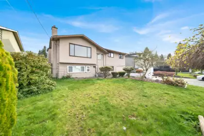 Hallway Photo of 12234 99a Avenue, Surrey, BC