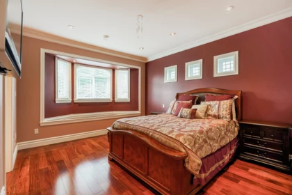 Hallway Photo of 7811 148 Street, Surrey, BC
