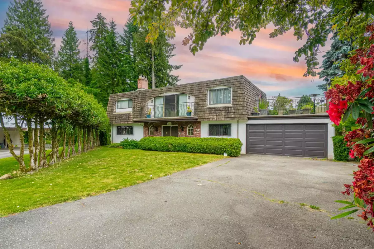 Exterior Front Photo of 759 Vinedale Road, North Vancouver, BC