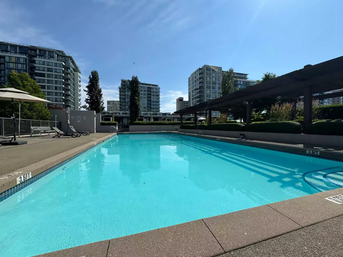 Bedroom 3 Photo of 612 5811 No. 3 Road, Richmond, BC
