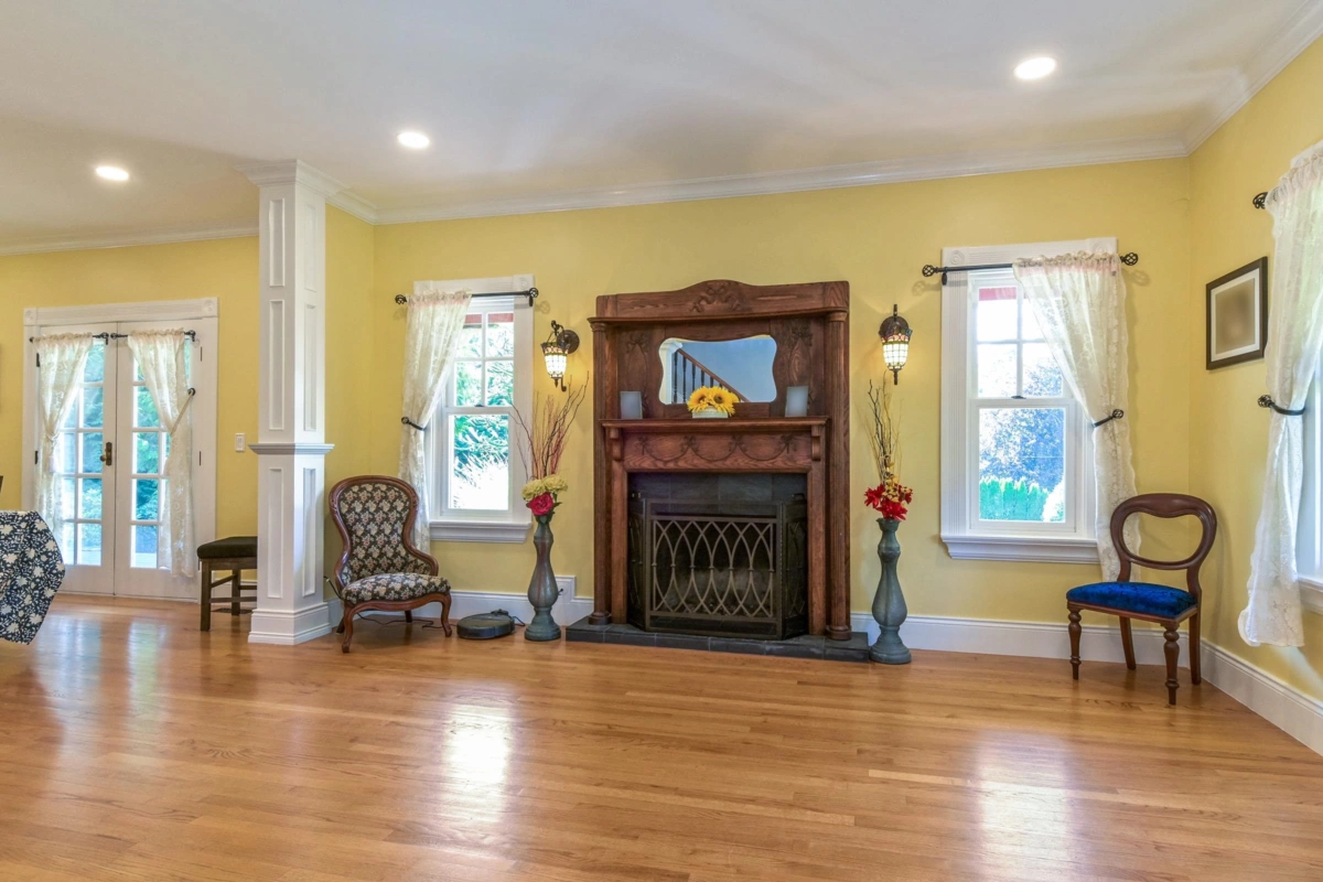 Kitchen Island Photo of 1526 232 Street, Langley, BC