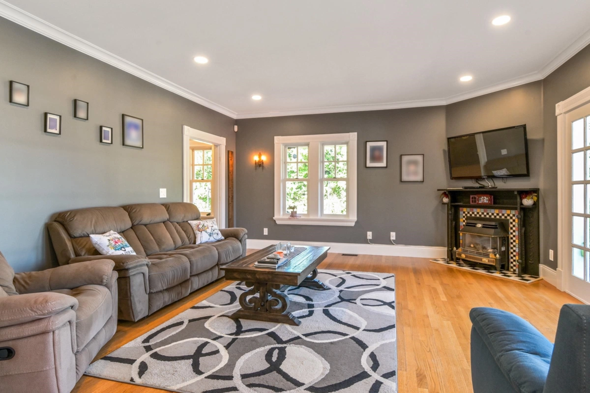 Walk-In Closet Photo of 1526 232 Street, Langley, BC