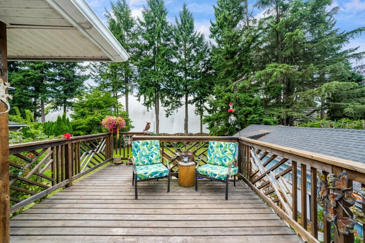 Dining Area Photo of 10320 Caithcart Road, Richmond, BC