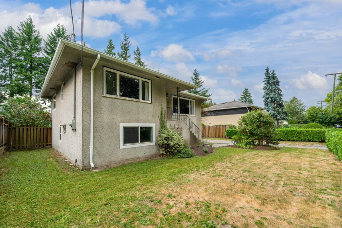 Garden / Landscaping Photo of 10320 Caithcart Road, Richmond, BC