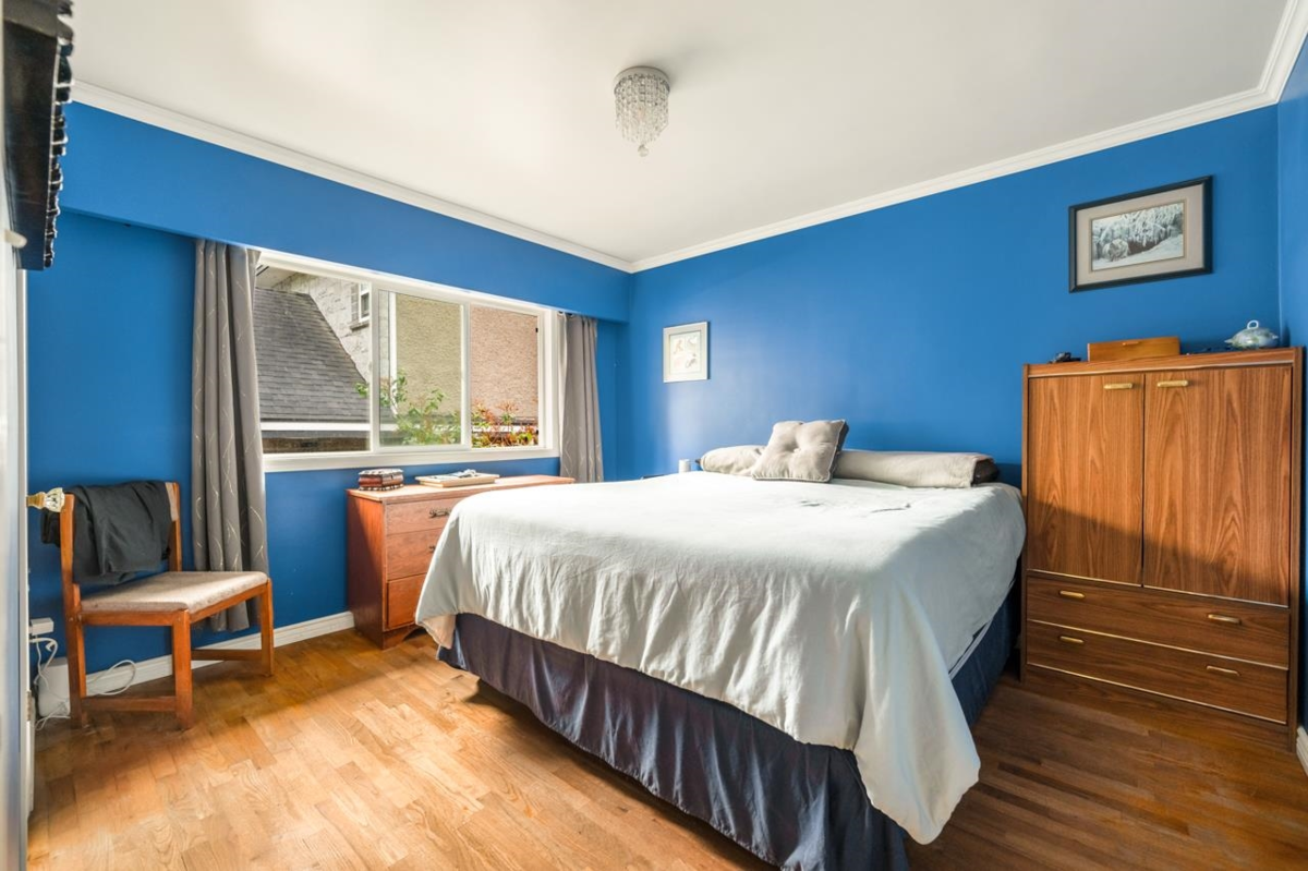 Guest Bathroom Photo of 10320 Caithcart Road, Richmond, BC