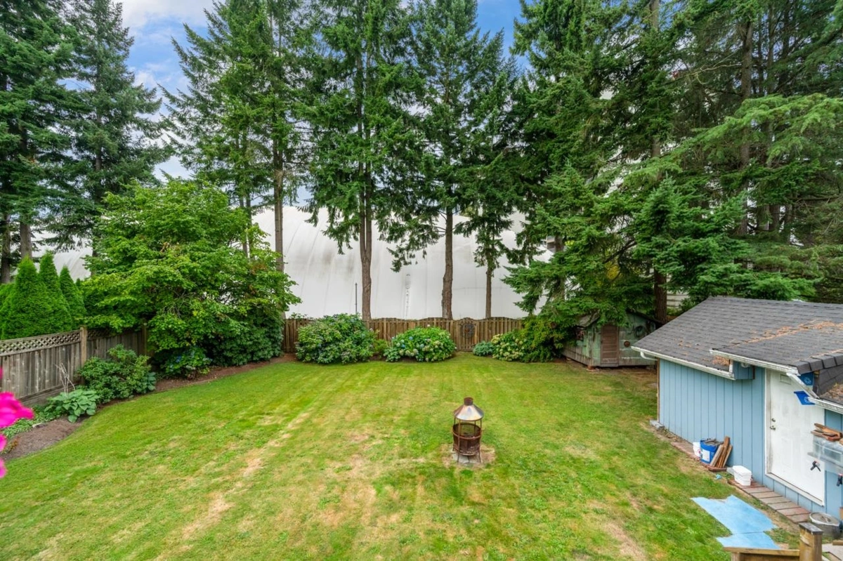 Living Room Photo of 10320 Caithcart Road, Richmond, BC