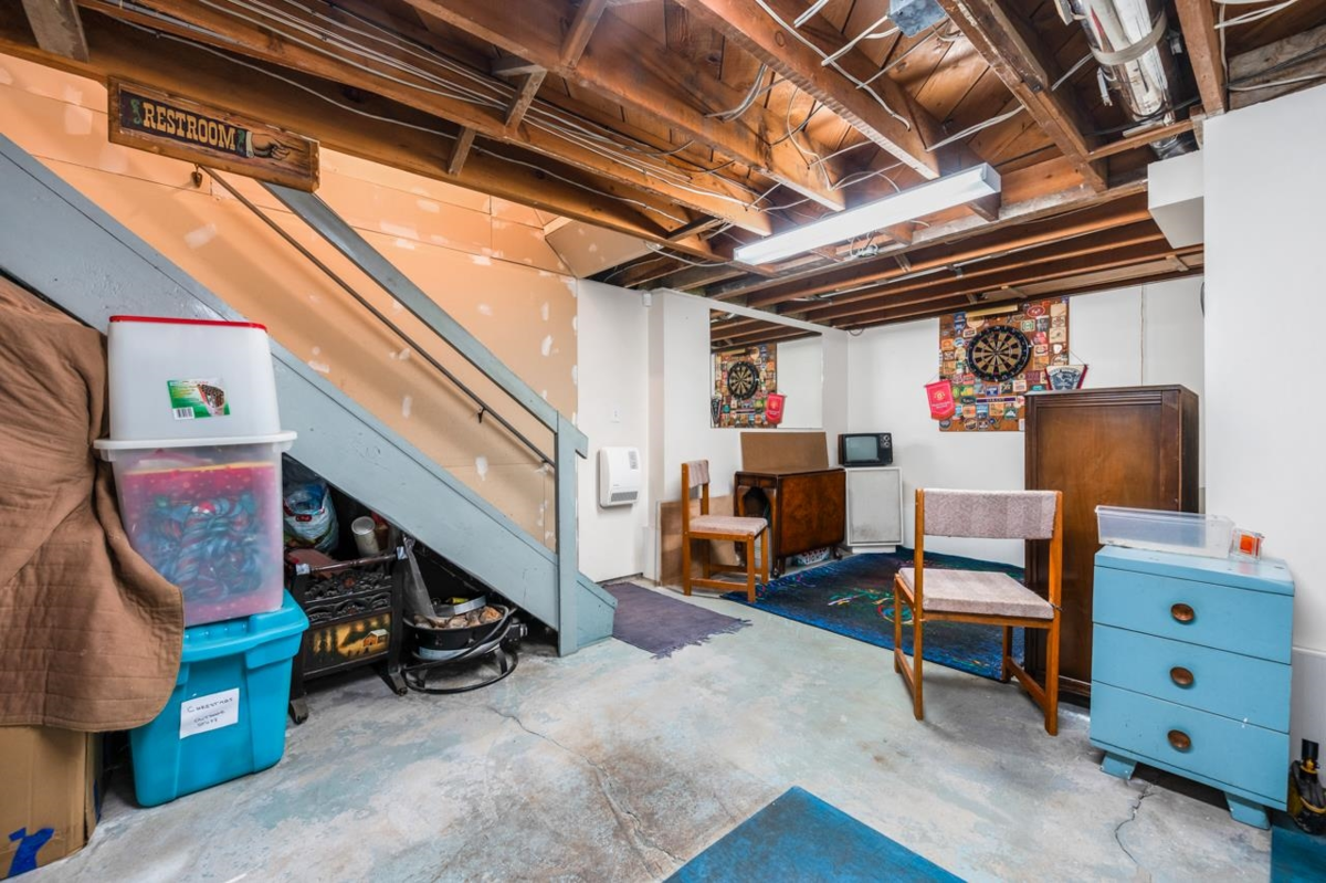 Outdoor Patio Photo of 10320 Caithcart Road, Richmond, BC