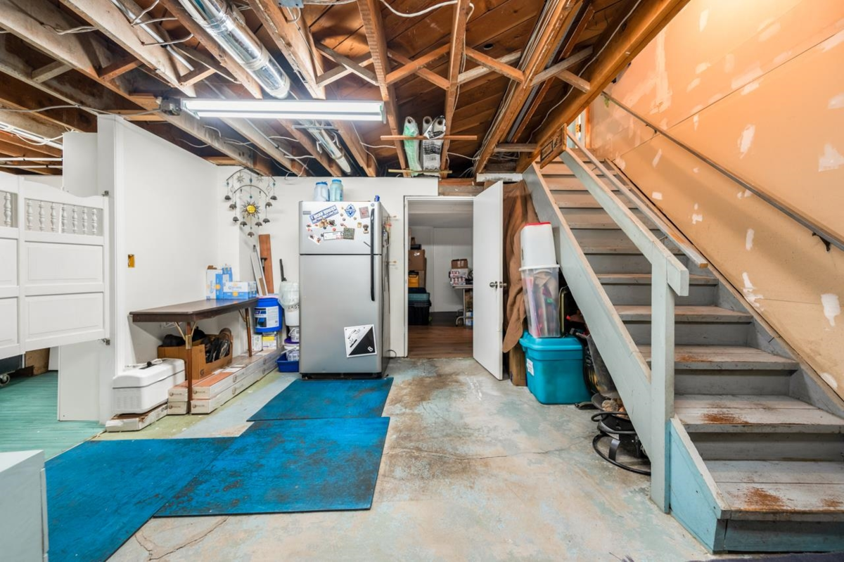 Staircase Photo of 10320 Caithcart Road, Richmond, BC