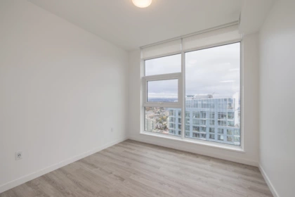 Entry Foyer Photo of 4505 680 Quayside Drive, New Westminster, BC