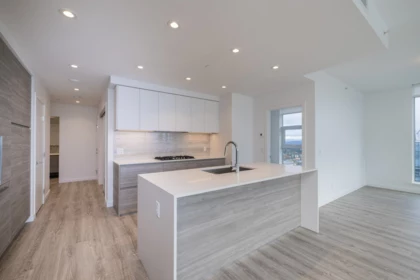 4505 680 Quayside Drive, New Westminster, BC, New Westminster — Apartment/Condo for sale