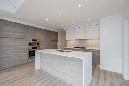Kitchen Photo of 4505 680 Quayside Drive, New Westminster, BC