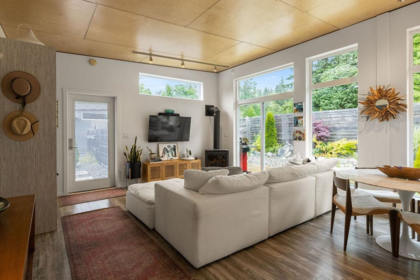 Dining Area Photo of 890 Trower Lane, Gibsons, BC