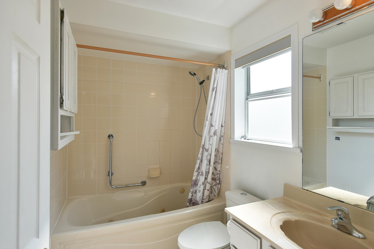 Bedroom 2 Photo of 808 Bayview Heights Road, Gibsons, BC