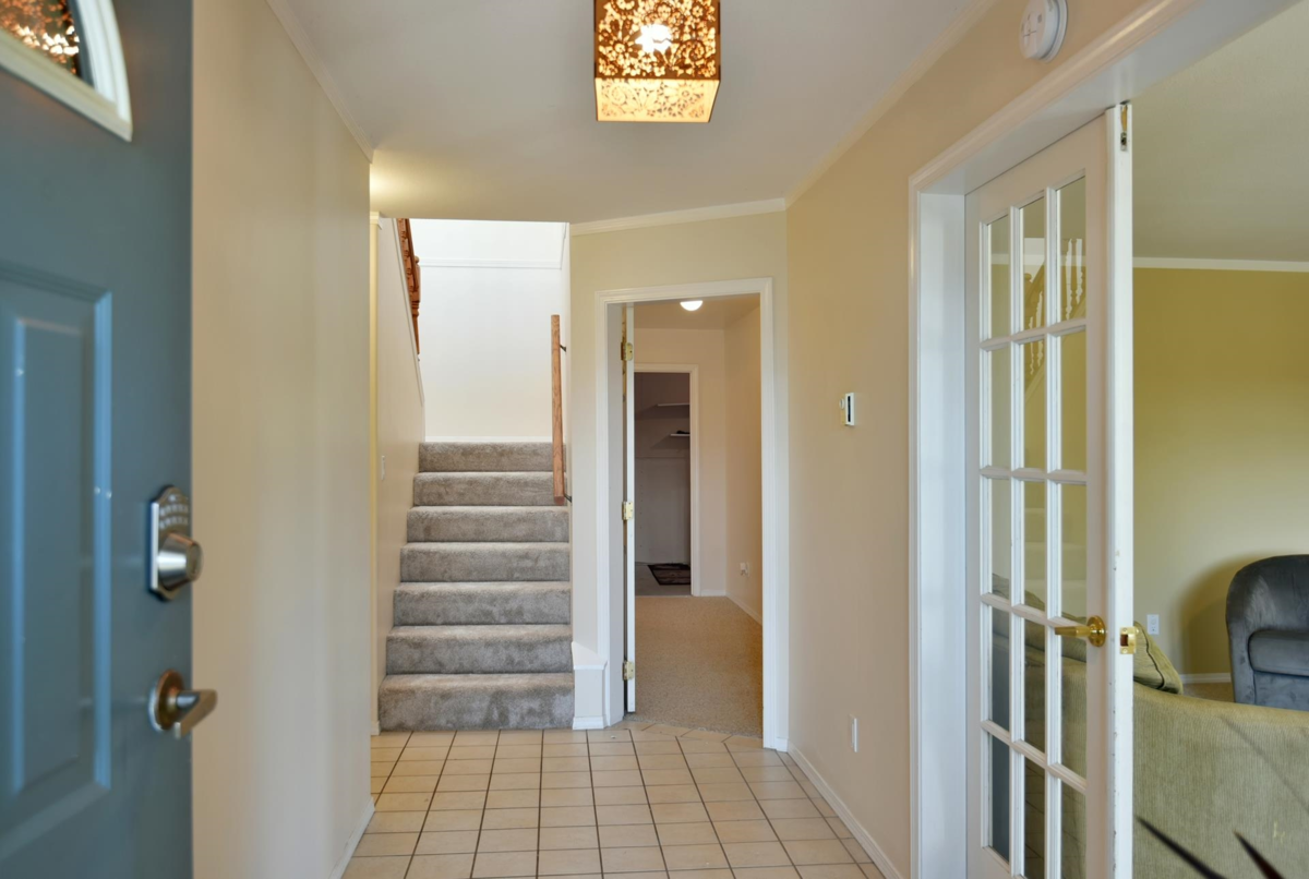 Mudroom Photo of 808 Bayview Heights Road, Gibsons, BC