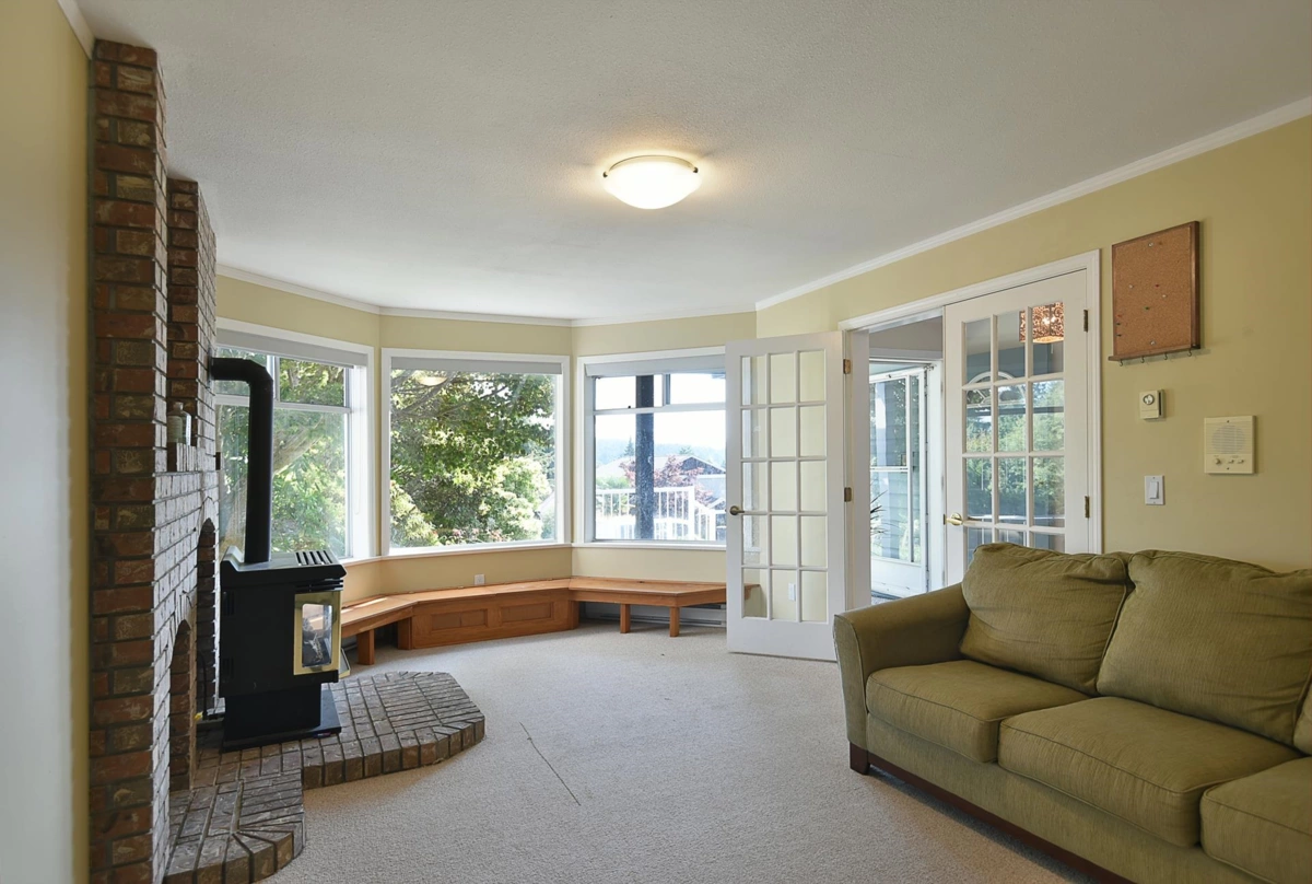 Office / Den Photo of 808 Bayview Heights Road, Gibsons, BC