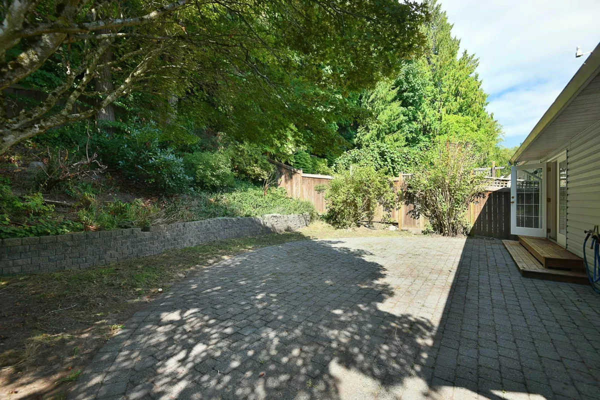 Staircase Photo of 808 Bayview Heights Road, Gibsons, BC