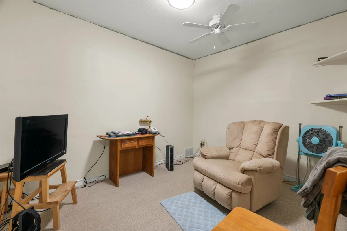 Basement Recreation Room Photo of 7790 Grand Street, Mission, BC