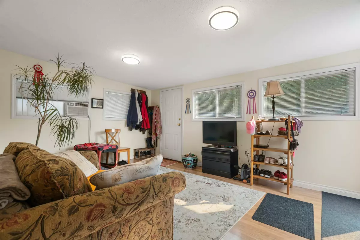 Bedroom 3 Photo of 7790 Grand Street, Mission, BC