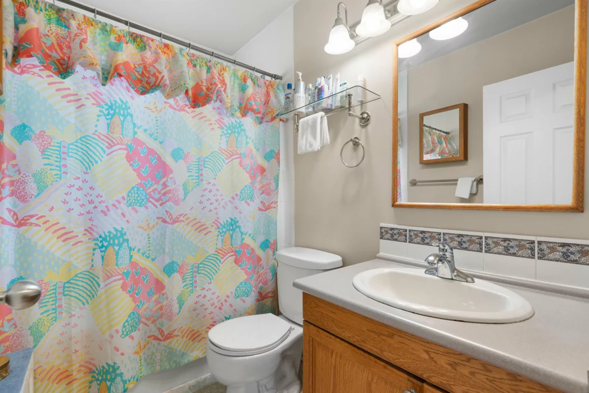 Hallway Photo of 7790 Grand Street, Mission, BC