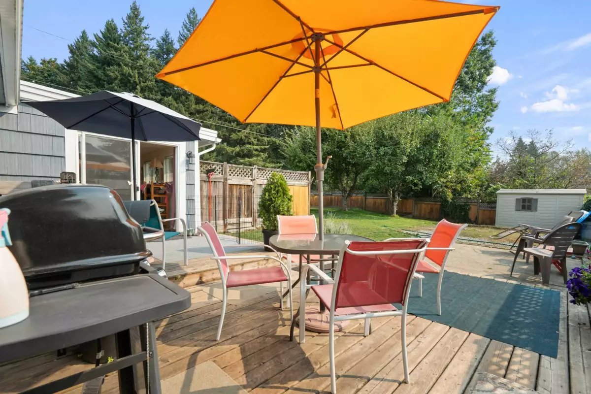 Outdoor Deck Photo of 7790 Grand Street, Mission, BC